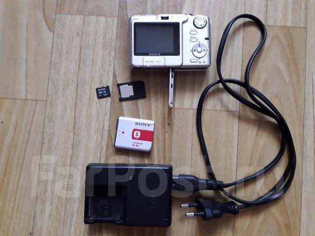 Sony Cyber-shot. 7 - 7.9 �� ����