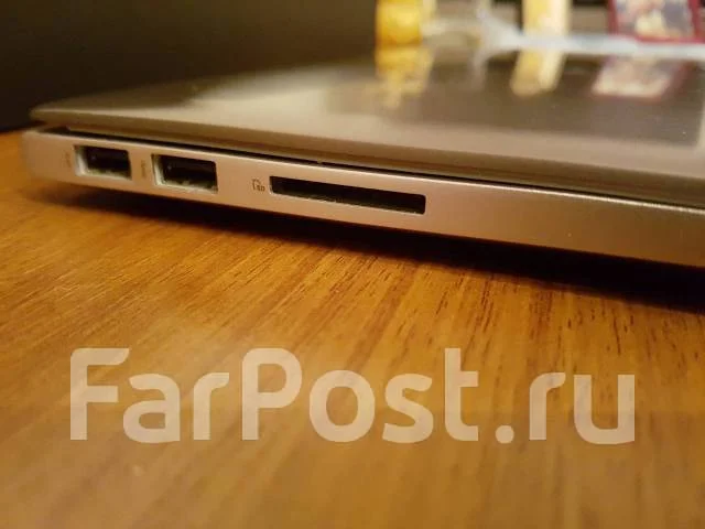 Asus ZenBook. 13.3", 2����, ��� 4 ��, ���� 512���, WiFi: 1, Bluetooth: 1, ����������� �� 7��. ����