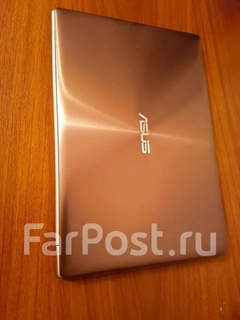Asus ZenBook. 13.3", 2����, ��� 4 ��, ���� 512���, WiFi: 1, Bluetooth: 1, ����������� �� 7��. ����