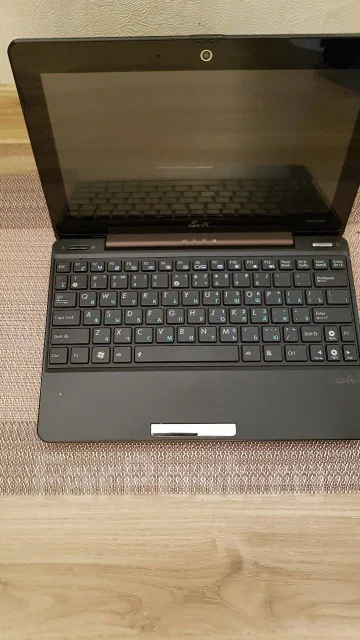 Asus Eee PC 1008P. 12.5", ��� 512 ��, WiFi: 1, Bluetooth: 1, ����������� �� 36��. ����