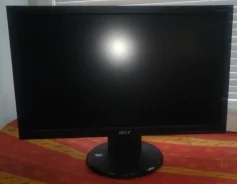 Acer. 19", ���������� �� (LCD)