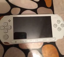 Sony PlayStation Portable ����