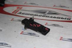 Датчик расхода воздуха. Infiniti: QX56, M45, Q40, QX50, Q45, M56, Q50, FX35, EX25, FX37, QX70, M25, G25, Q60, FX45, EX35, EX37, FX30d, G35, M37, FX50...