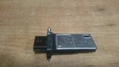 Датчик расхода воздуха. Infiniti: QX56, M45, Q40, QX50, Q45, M56, Q50, FX35, EX25, FX37, M25, QX70, G25, Q60, FX45, EX35, EX37, FX30d, G35, M37, FX50...
