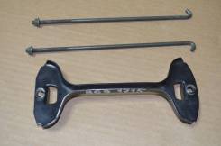 Крепление аккумулятора. Subaru Alcyone, CXD, CXW Subaru Forester, SF5, SF9, SG5, SG9, SG9L Subaru Legacy, BC2, BC3, BC4, BC5, BCA, BCK, BCL, BCM, BD2...