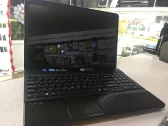 Sony VAIO PCG-71812V. 15.5", 2 300����, ���� 500���, WiFi: 1, Bluetooth: 1 ����