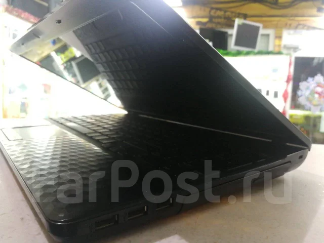 Sony VAIO PCG-71812V. 15.5", 2 300����, ���� 500���, WiFi: 1, Bluetooth: 1 ����