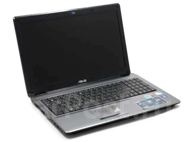 Asus A52JT. 15.6", 2 500����, ��� 8 ��, ���� 640���, WiFi: 1, Bluetooth: 1, ����������� �� 3��. ����