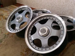 RTX Apex. 6.5x15", 4x100, 4x114.3, ET32, �� 70���. ��� ����� �� ������������ ����