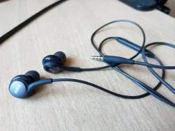 Samsung EO-IG955 ����