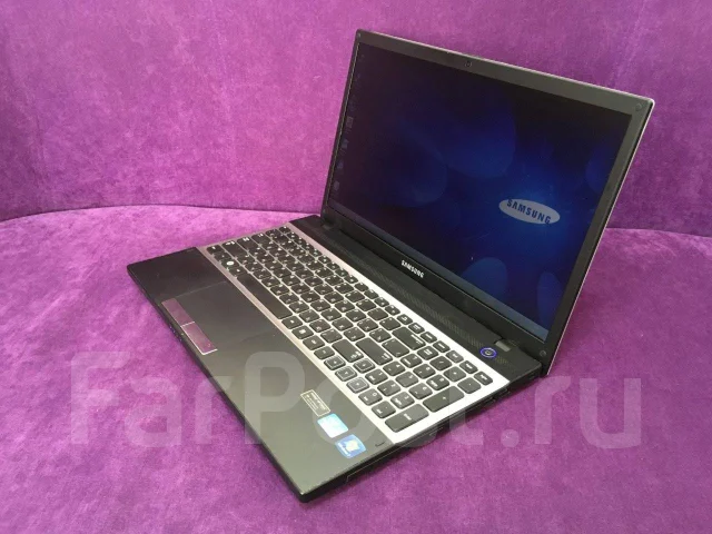 Samsung 300V5A. 15.6", 2����, ��� 4 ��, ���� 500���, WiFi: 1, Bluetooth: 1 ����