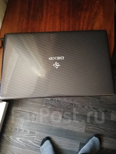 DEXP Achilles. 17.3", 2,6����, ��� 12 ��, ���� 500���, WiFi: 1, Bluetooth: 1, ����������� �� 3��. ����