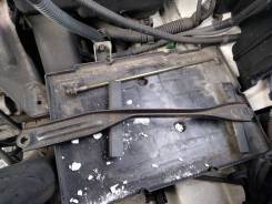 Крепление аккумулятора. Toyota: Windom, Aurion, Scepter, Camry Gracia, Solara, Sienna, Mark II Wagon Qualis, Camry, Pronard, Avalon, Harrier, Venza, M...