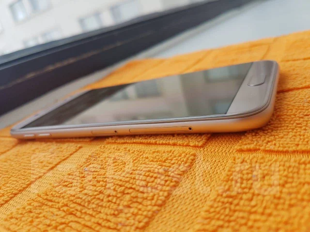 Samsung Galaxy J7 2017. �/�, �������, 4G LTE ����