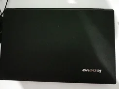 Lenovo B590. 15", 1,6����, ��� 6 ��, ���� 500���, WiFi, Bluetooth, ����������� �� 3��.