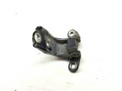 Крепление двери. Lexus: LX450d, GS300h, GS250, GS350, GS200t, GS300, LX460, GS450h, LX570, GS F Toyota Land Cruiser, GRJ200, URJ200, URJ202, URJ202W...