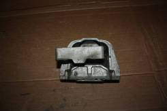 Подушка двигателя. Volkswagen Caddy, 2KA, 2KB Volkswagen Jetta, AV2 Volkswagen Touran, 1T1, 1T2 Volkswagen Golf, 1K1, 5M1 Двигатели: BCA, BDJ, BGU, BJ...