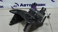 Кронштейн под аккумулятор. Nissan: Presage, Murano, Maxima, King Cab, Altima, Lucino, NX-Coupe, Almera, Xterra, Silvia, Cedric, Vanette Serena, Terran...