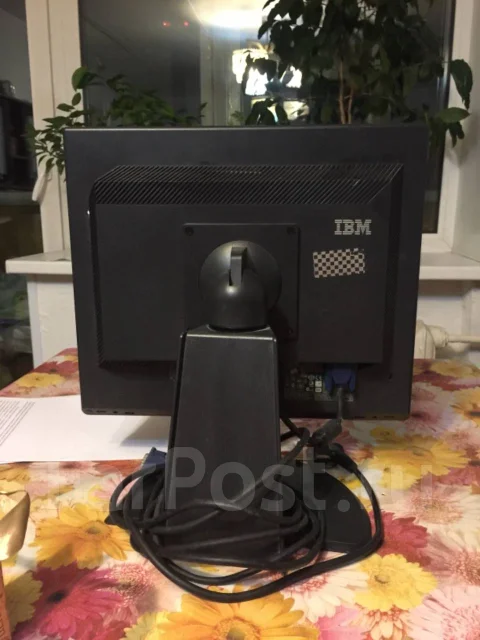 IBM. 17" ����