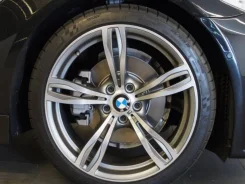 BMW Racing Dynamics. 8.0/8.5x18", 5x120, ET33/35, �� 72,6���. ����
