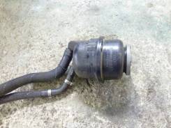 Бачок гидроусилителя руля. Volkswagen Amarok, 2HA, 2HB Audi A6 allroad quattro, 4FH Audi S6, 4F2, 4F5 Audi R8, 422, 423, 427, 429 Audi A6, 4F2, 4F2/C6...