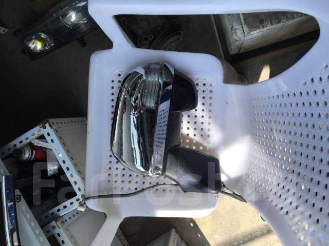 Ремонт автозеркал Установка с поворотами в Уссурийске