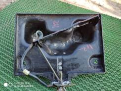 Крепление аккумулятора. Nissan Skyline, CPV35, HV35, NV35, PV35, V35 Nissan Fairlady Z, HZ33, Z33 Nissan Stagea, HM35, M35, NM35, PM35, PNM35 Двигател...