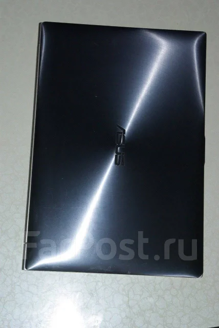 Asus ZenBook Prime UX31A. 13.3", 1,7����, ��� 4 ��, ���� 128���, WiFi: 1, Bluetooth: 1, ����������� �� 2��. ����