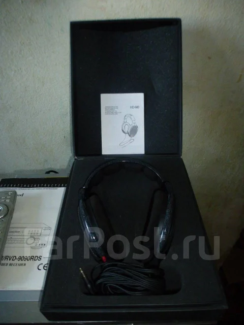 Sennheiser HD 600 ����