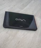 Sony VAIO VPC-EA1S1R. 14", 2,1����, ��� 4 ��, ���� 500���, WiFi, Bluetooth, ����������� �� 1��. ����
