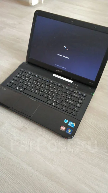 Sony VAIO VPC-EA1S1R. 14", 2,1����, ��� 4 ��, ���� 500���, WiFi: 1, Bluetooth: 1, ����������� �� 1��. ����