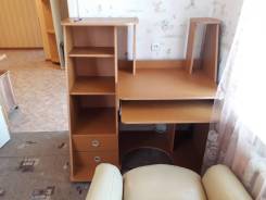Столы компьютерные.