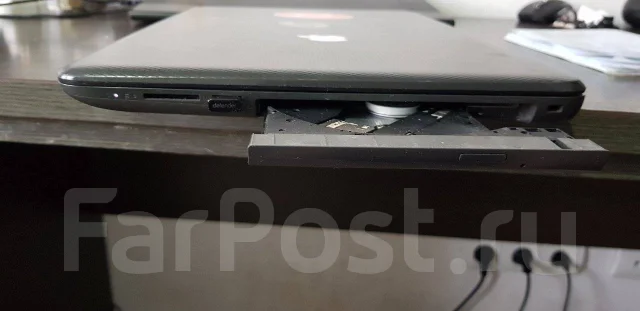 HP 250. 15.6", 2,4����, ��� 4 ��, ���� 1 000���, WiFi: 1, Bluetooth: 1, ����������� �� 3��. ����