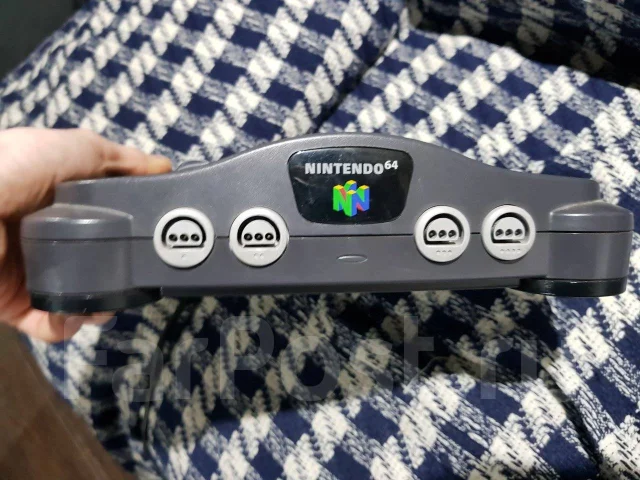 Nintendo 64 ����
