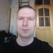 Мастер по настройке и ремонту компьютеров. Незаконченное высшее образование (студент), опыт работы 3 года