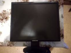 Samsung. 17.5"