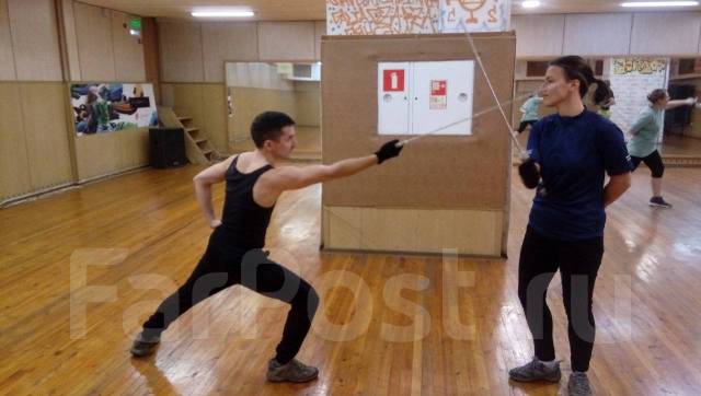 Фехтование на саблях и традиционные оружейные единоборства во Владивостоке