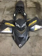 BRP Ski-Doo Summit ����