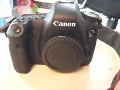 Canon EOS 6D Body. 20 � ����� �� ����