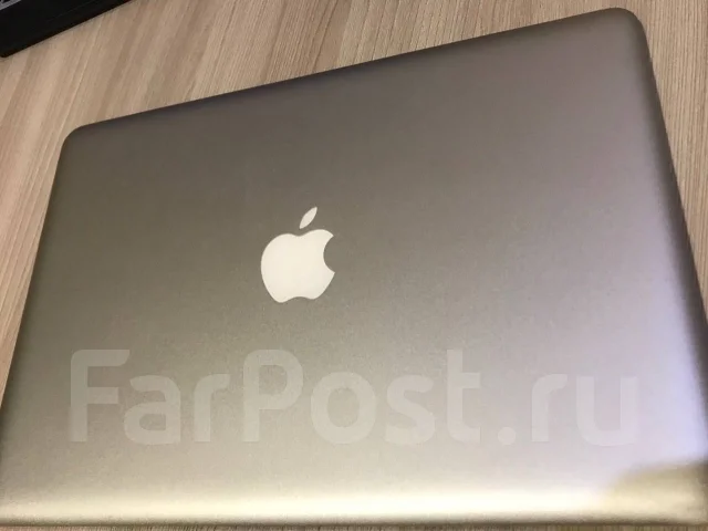 Apple MacBook Air 13 2008 Early MB003. 13.3", ��� 2048 ��, ���� 120���, WiFi: 1, Bluetooth: 1 ����