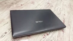 Asus K55VD. 15.6", 2,6����, ��� 6 ��, ���� 500���, WiFi: 1, Bluetooth: 1, ����������� �� 4��. ����