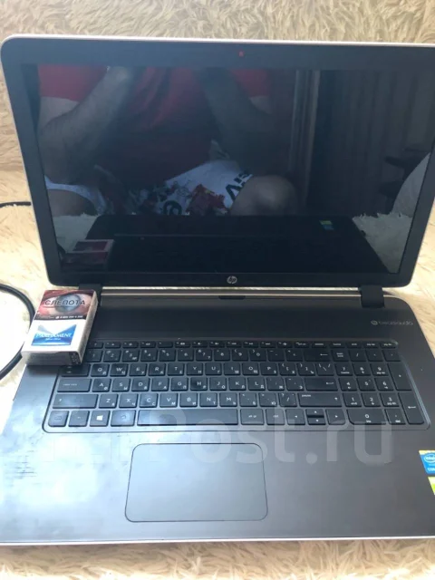 HP Pavilion 17. 17.3", 1,8����, ��� 4 ��, ���� 500���, WiFi: 1, Bluetooth: 1, ����������� �� 5��. ����
