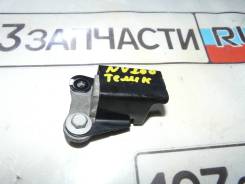 Датчик удара передний Nissan NV200 VM20