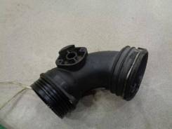Патрубок интеркулера Volkswagen Touareg 2002-2010