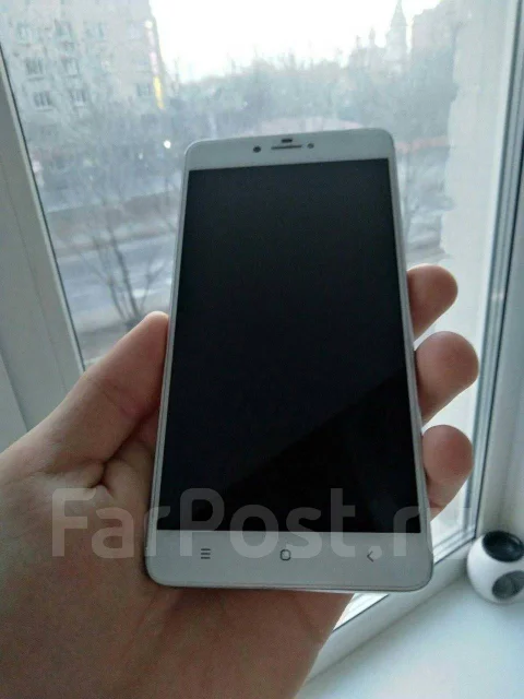 Irbis SP551. �/�, �����, 3G, 4G LTE, Dual-SIM ����