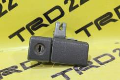 Замок бардачка. Toyota: Cressida, Corona, Windom, Crown, Verossa, Camry Gracia, MR-S, T.U.V, Vista, Mark II Wagon Blit, Caldina, Supra, Sienna, RAV4...