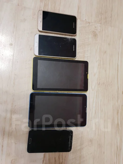 Samsung Galaxy J3 2016. �/� ����