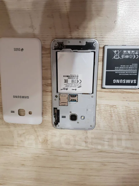 Samsung Galaxy J3 2016. �/� ����