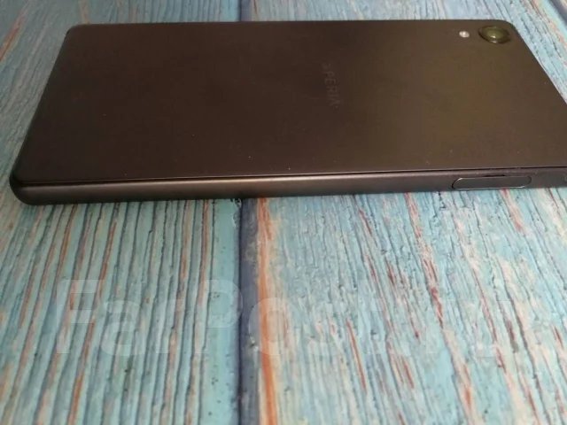 Sony Xperia X. �/�, ������, 3G, 4G LTE, NFC ����