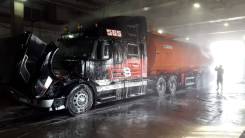 Volvo VNL 780. Продается тягач с цистерной, 15 000 куб. см., 30 000 кг., 6x4